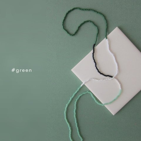 ミント グリーン KABURU 留め具のない かぶるタイプのガラスビーズネックレス 緑 72