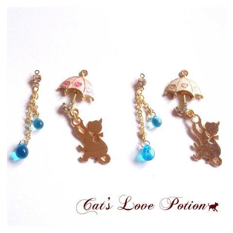 猫 ピアス チェコ ドロップ 雨降り ねこ ピアス Cat's Love Potion 