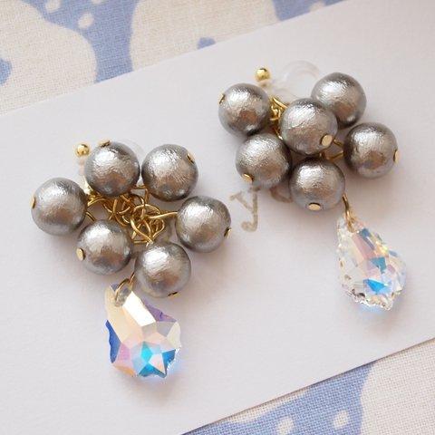 gray cottonpearl ×  swarovski ...　ピアス/樹脂ノンホールピアス(イヤリング)