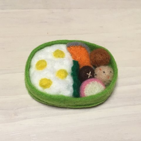 ミニチュア  栗ご飯弁当