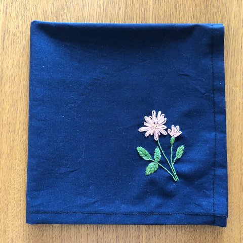  [受注製作]刺繍の大判ハンカチ☆グリーンローズ