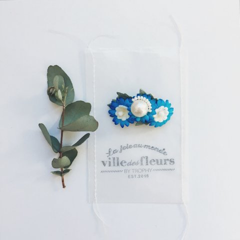 petit marguerite earring シャイニーパール コバルトブルー