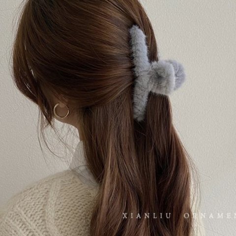 ヘアアクセサリー✨グレーファークリップ