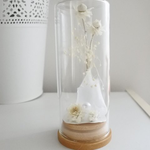 白い小花のアレンジメント