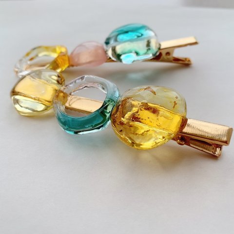 レトロで可愛いカラフルヘアクリップ 2個セット ハンドメイド レジンアクセサリー