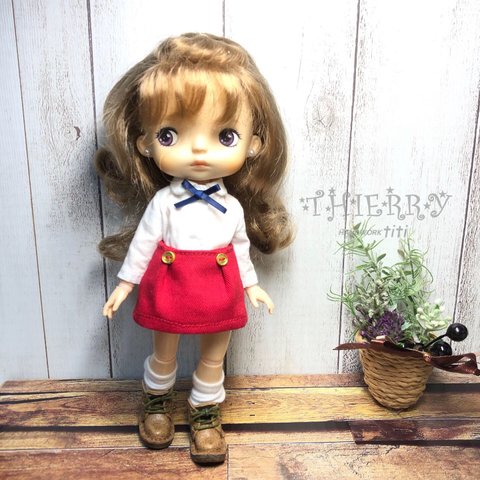☆THIERRY☆モンストドール・イーマリーちゃん着せ替えお洋服 赤タックミニスカート