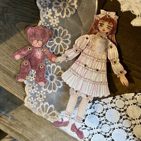 【SALE】心臓を交換した少女とくまのペーパードール