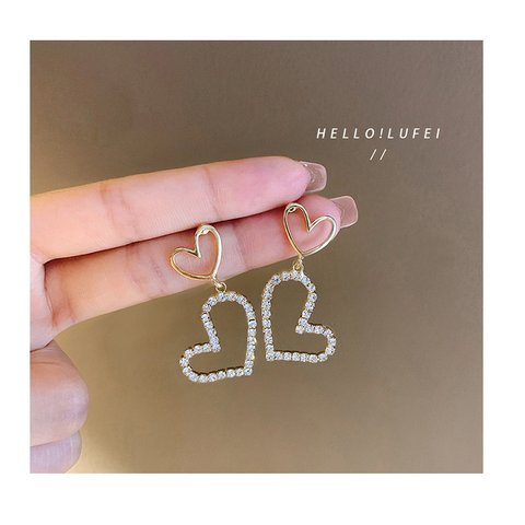 ✨Love  ハートとハートダイヤ　モチーフ　手作りピアス　銀針