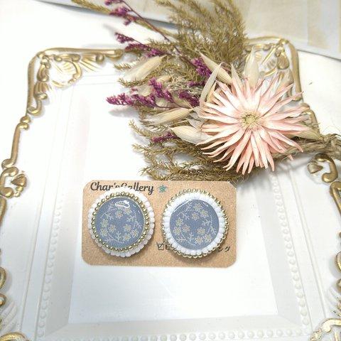 〜ふんわり可愛いビーズ刺繍ピアス(小花)〜