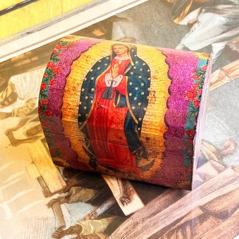 Mexico Decoupage Virgin of Guadalupe Old Wooden Mini Box ②