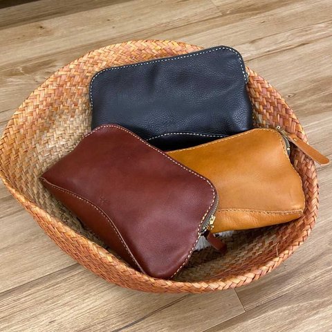 「ippi」Plent〈BROWN〉レザーポーチ/小物入れ/バッグインバッグ/収納/ミニバッグ/ペンケース/ギフト