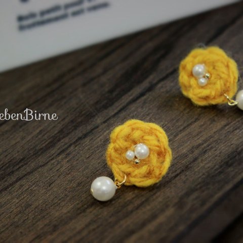 コロンとお花の毛糸ピアス★Yellow