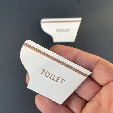 送料無料 シンプル トイレ マーク ドアプレート 木製 ホワイト カラー