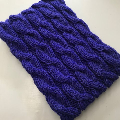  手編みスヌード     ブルー