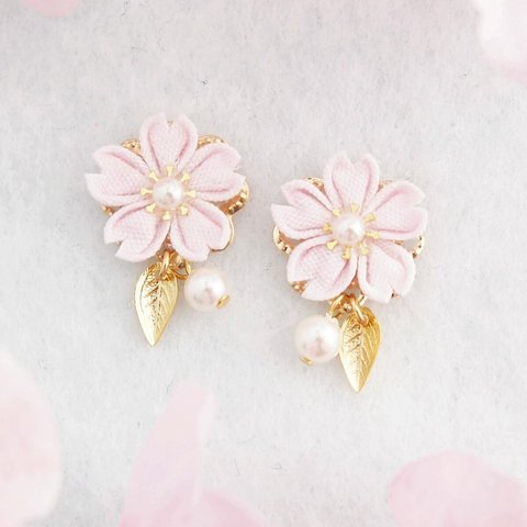 桜の願いピアス　∗つまみ細工∗