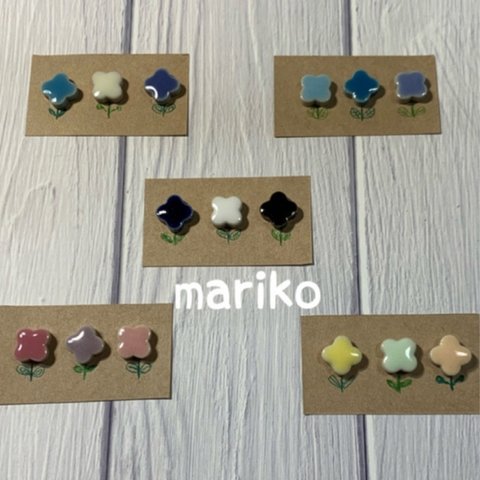 【再販】3個入タイルのお花畑ピアス(小ぶり)