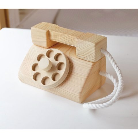 木のダイヤル式電話(ヒノキ)