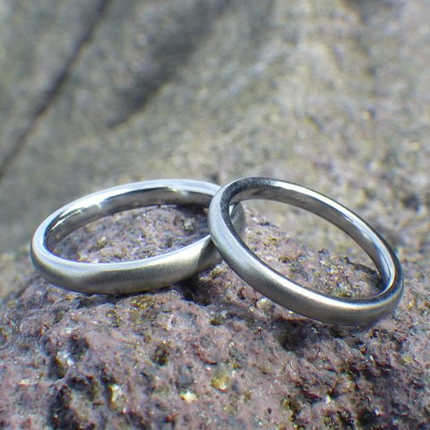 【金属アレルギー対応】 金属アレルギーフリーでメンテナンスフリー・ハフニウムの結婚指輪