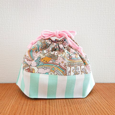 【sale】お弁当袋♪ゆめかわメリーゴーランド柄