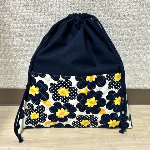 お着替え袋♡北欧風花柄♡35×30cm♡巾着袋♡キルティング生地