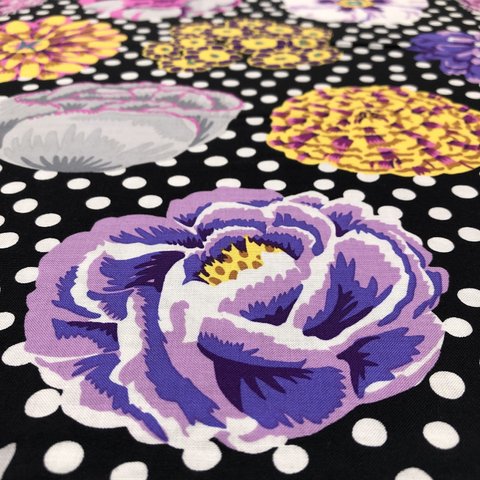 1071　USAコットン　KAFFE FASSETT　ケイフファセット　Big Blooms