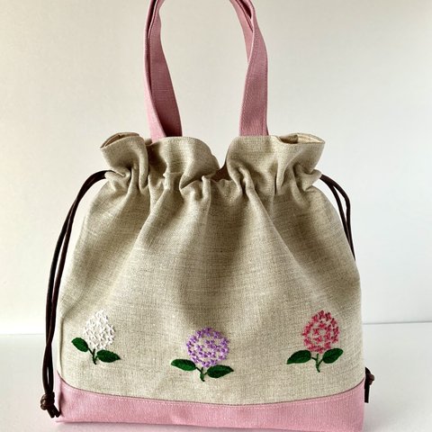 三色あじさいの刺繍巾着バック