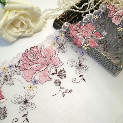 1m  豪華 花柄刺繍  チュールレース　ハンドメイド生地　はぎれ 素材　