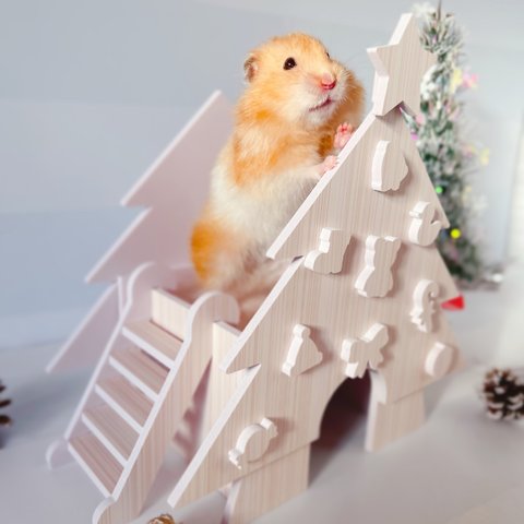 クリスマスツリーハウス/ラブリー 21cm×13.2cm×22cm ハムスター小動物家　巣箱　木箱　お洒落デザインハウス　遊具　おもちゃ　インスタ映え