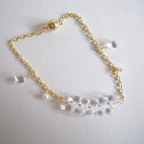 【祝！1周年】しずくビーズのブレスレット_#109_drop beads bracelet<drop/gold>