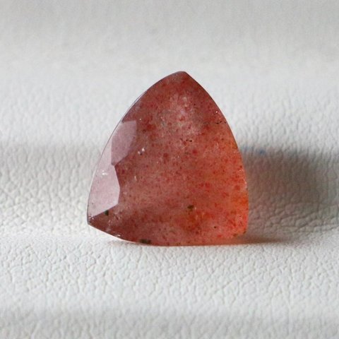 ストロベリークオーツ　トリリオン　ルース　5.7 ct