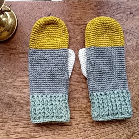 手編みミトン手袋