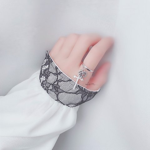 4/13新作＊ cross & lace design heart ring