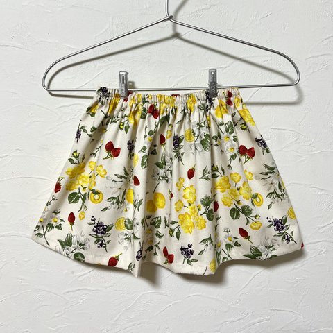 お花といちご★キッズスカート 