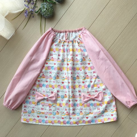 再販♪ 90-120cm かわいいスイーツ柄♪ スモック ピンク