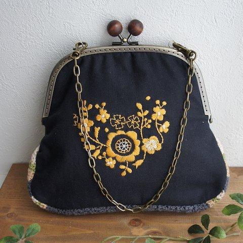 刺繍&クロッシェのがま口Bag(マスタードイエロー）