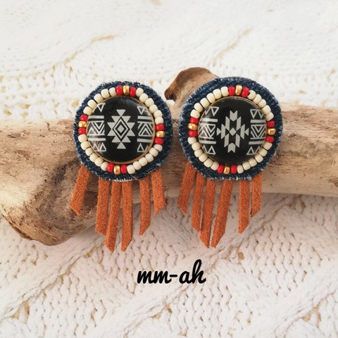 Native American 刺繍＊スエードフリンジピアス＊black