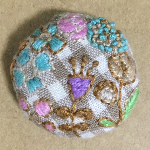 -Jonquille- フラワー刺繍  くるみボタン風ヘアゴムorブローチ⑤