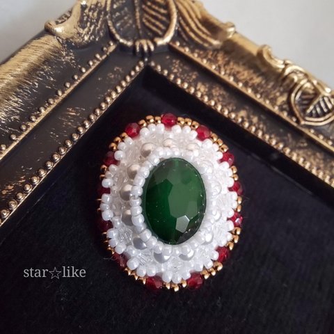 ビーズ刺繍 ブローチ 02