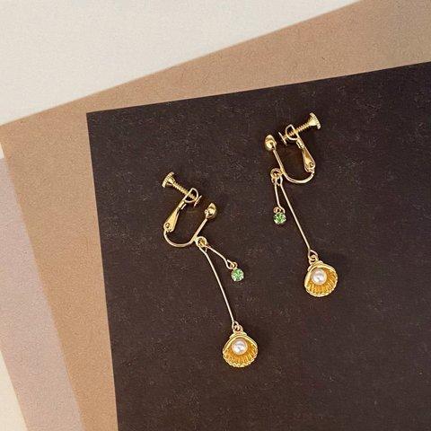 シェルパールイヤリング(Gold,Peridot)