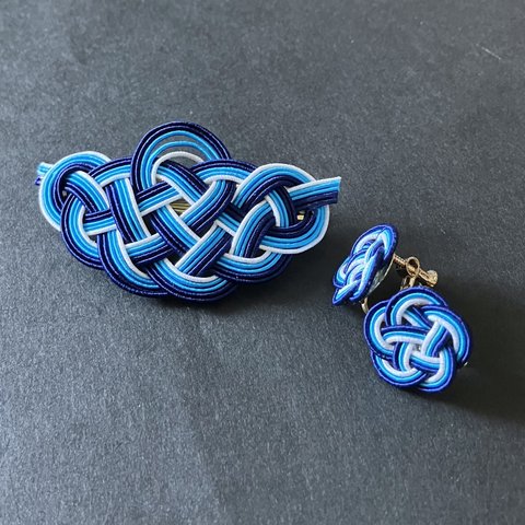 水引きアクセサリー　バレッタとイヤリング　ブルーblue barrette and earrings made from Mizuhiki