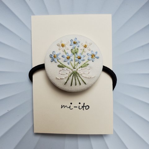 刺繍ヘアゴム or ブローチ🌷　no.870   くるみボタン　 💛送料無料💛　
