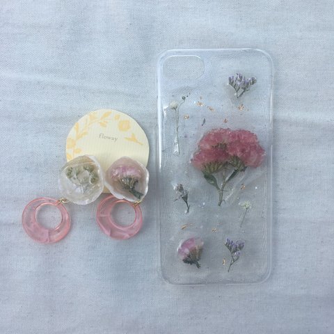 iPhone case と イヤリング