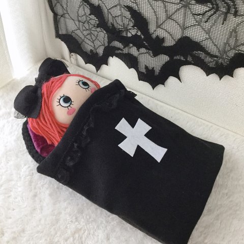 ⭐️人形用　棺桶型ベッド　ソファにも　ハロウィン　イーマリー　リカちゃん