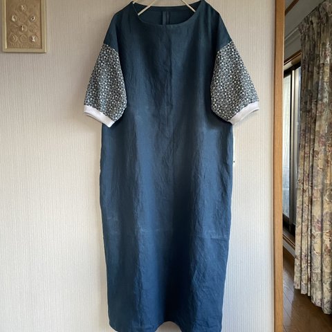鎌倉スワニーリネン✖️袖刺繍のワンピース