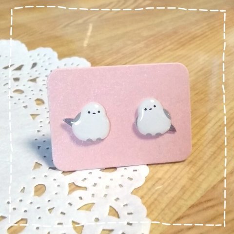 【☆送料無料☆】ミニピアス/イヤリング♥シマエナガ