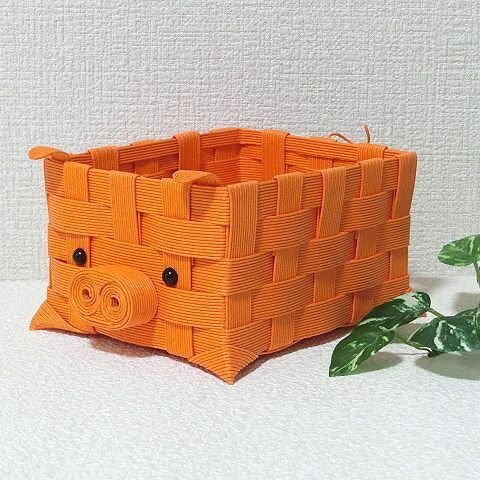 クラフトカゴ　子ブタちゃん の小物カゴ　 可愛いインテリア　オレンジ色