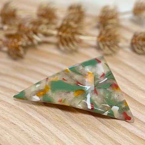 三角バレッタ　botanical green marble