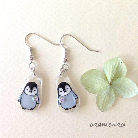 よちよちペンギンのしずく形ピアス／イヤリング