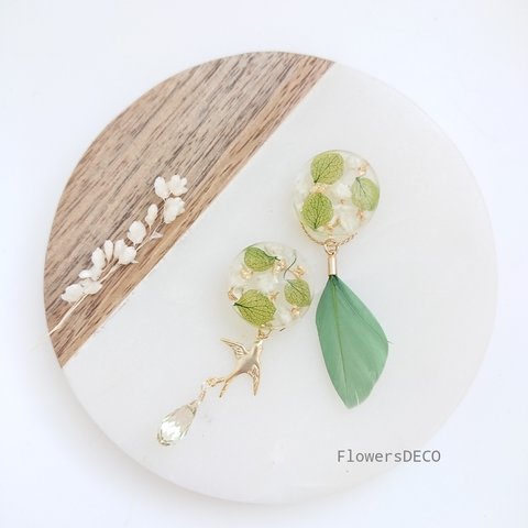 Swallow and Flowers olivecolor【チタンピアス・パーツ変更可】2way