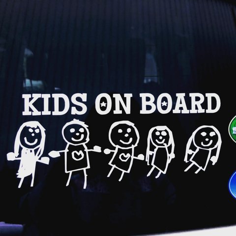 ○オーダー○オリジナル ステッカー(カッティングタイプ)「kids on board 」